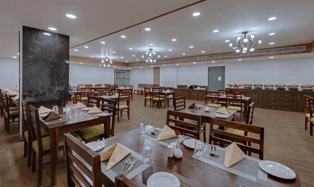 Click Hotel Jaipur, Raja Park Kültér fotó