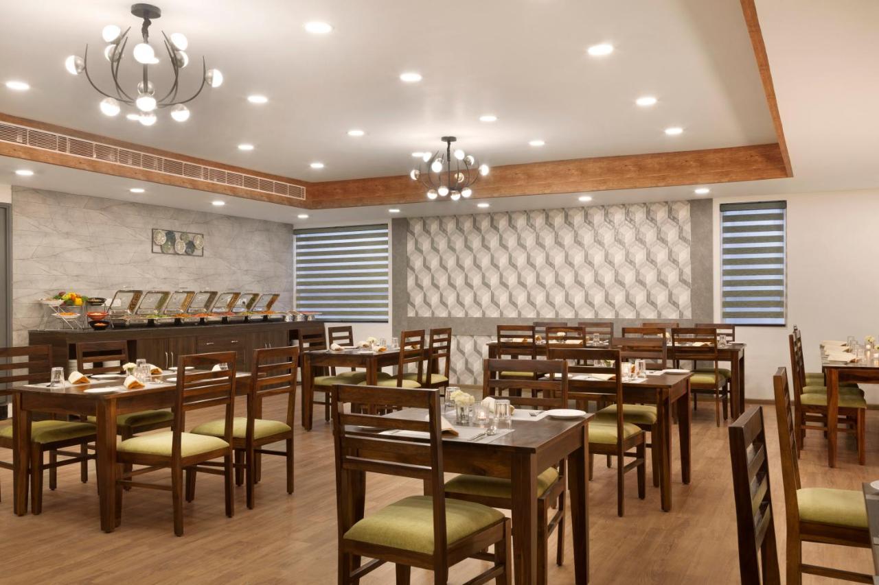 Click Hotel Jaipur, Raja Park Kültér fotó